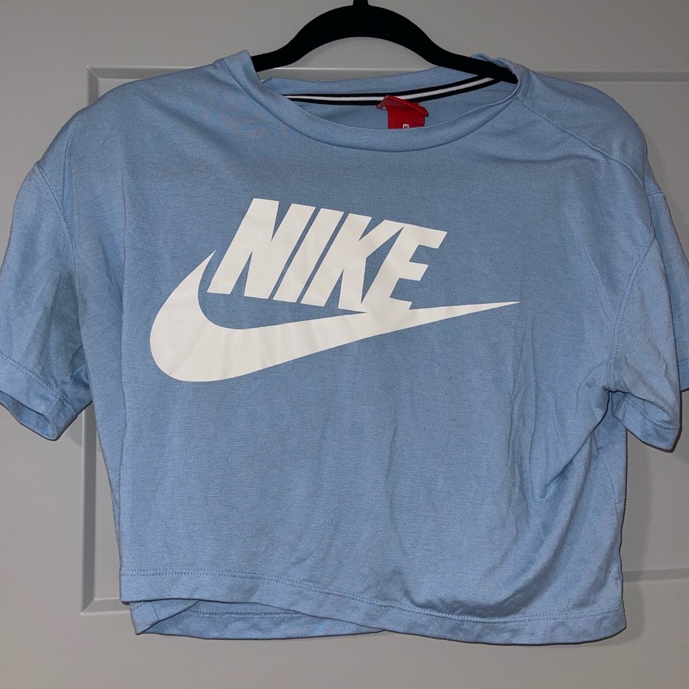 Nike blue cropped t shirt